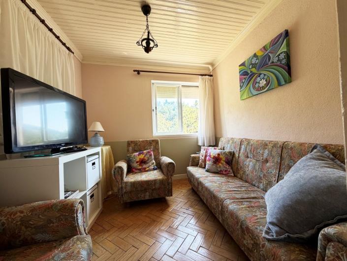 Image No.3-4 Bed House for sale