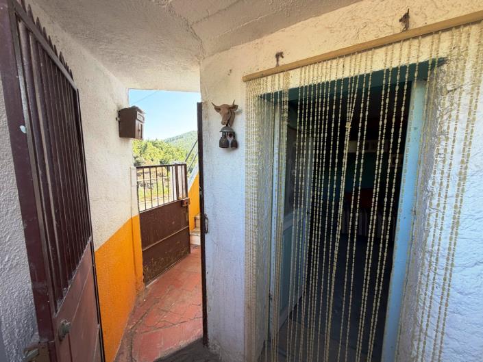 Image No.31-4 Bed House for sale