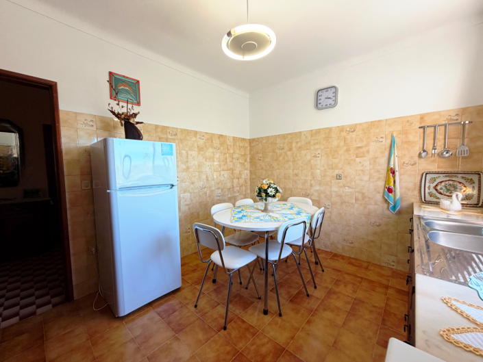 Image No.9-4 Bed Country House for sale