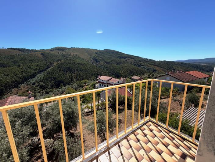 Image No.19-4 Bed Country House for sale