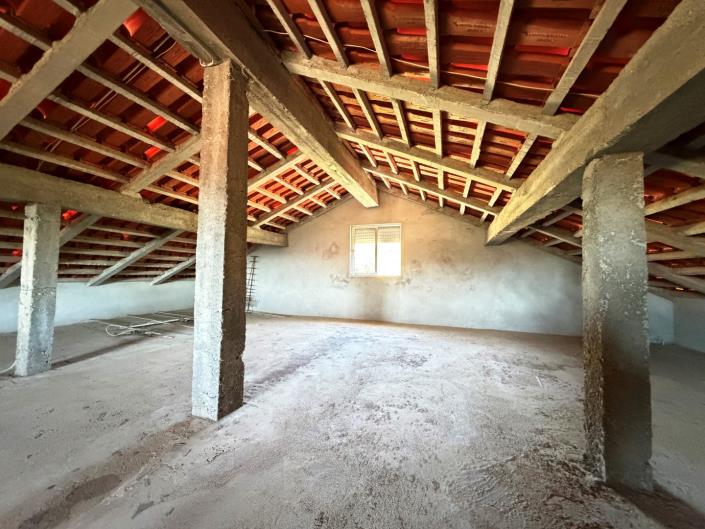 Image No.20-4 Bed Country House for sale