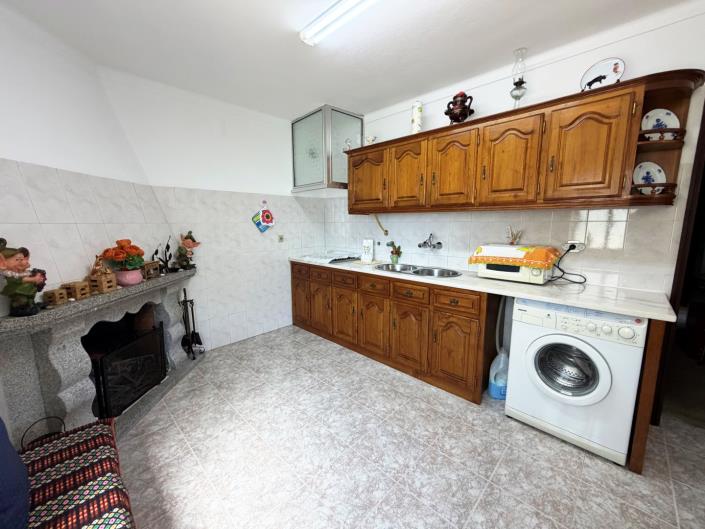 Image No.23-4 Bed Country House for sale