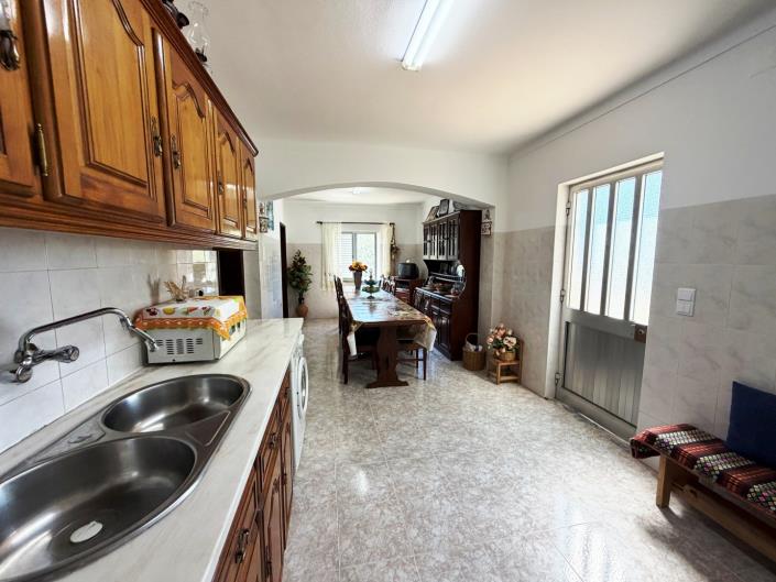 Image No.24-4 Bed Country House for sale