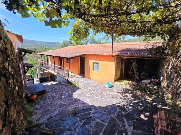 Image No.2-3 Bed House for sale