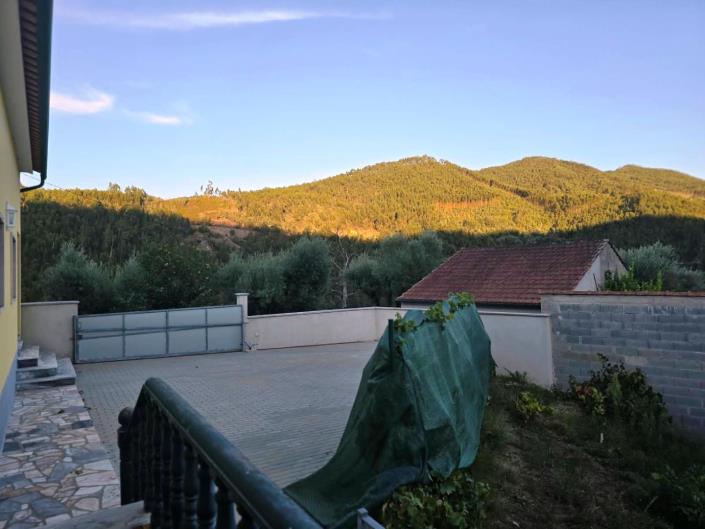 Image No.7-4 Bed House for sale