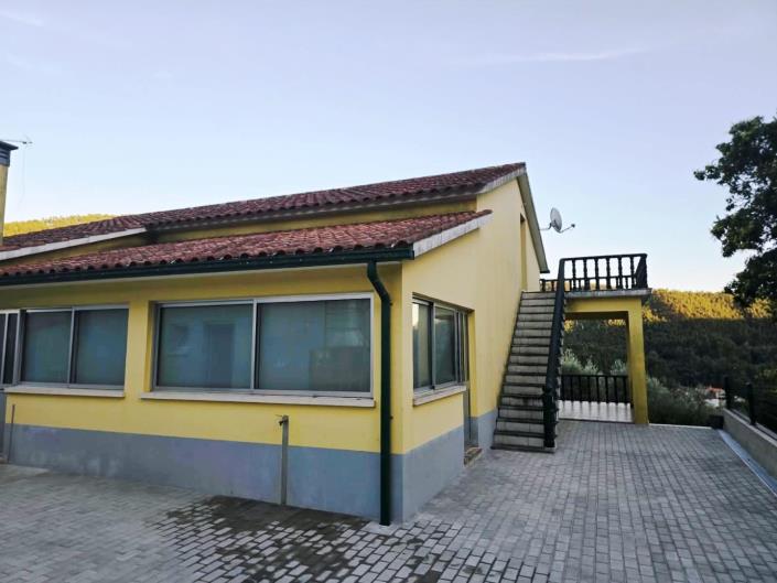 Image No.8-4 Bed House for sale