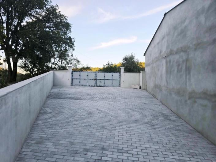 Image No.10-4 Bed House for sale