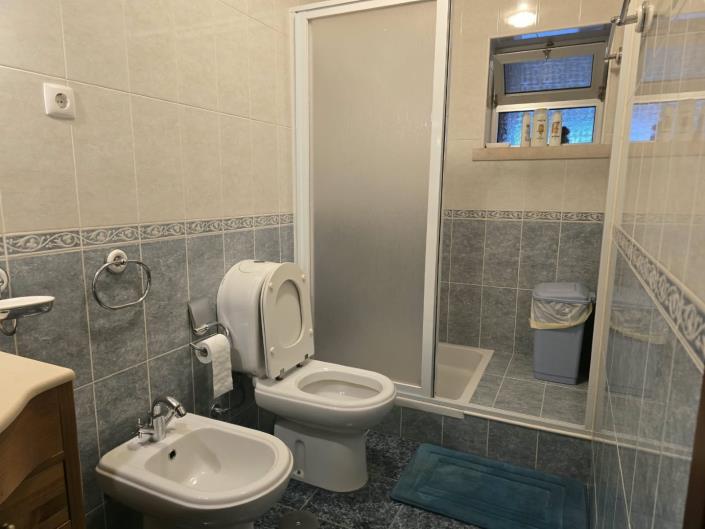 Image No.33-4 Bed House for sale