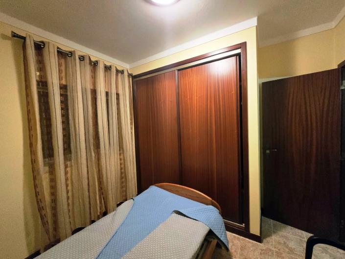 Image No.41-4 Bed House for sale
