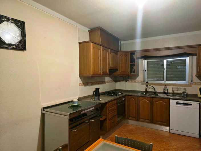 Image No.45-4 Bed House for sale