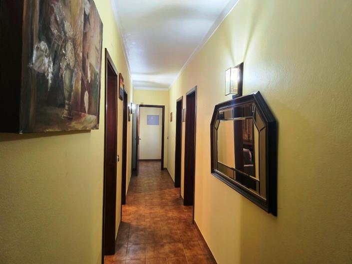 Image No.54-4 Bed House for sale