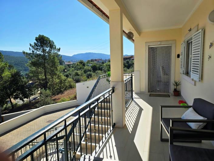 Image No.5-4 Bed House for sale