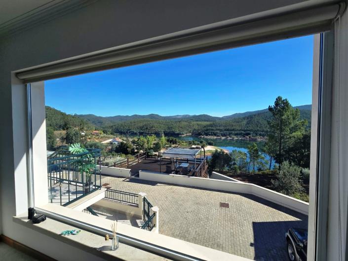 Image No.30-4 Bed House for sale