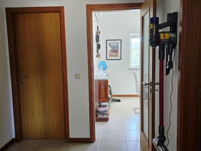 Image No.33-4 Bed House for sale