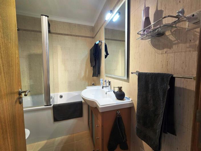 Image No.37-4 Bed House for sale