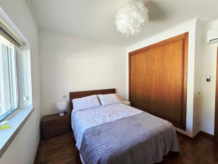 Image No.38-4 Bed House for sale