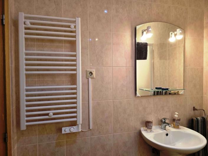 Image No.51-4 Bed House for sale