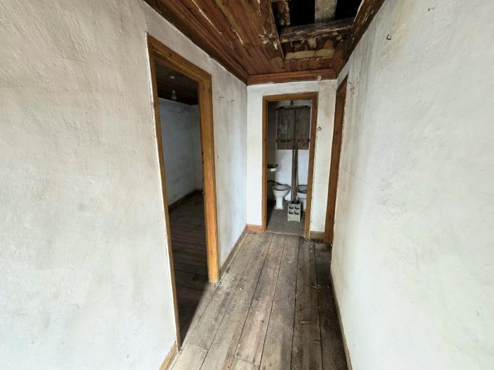 Image No.10-3 Bed Townhouse for sale