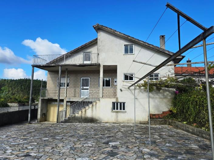 Image No.5-6 Bed House for sale
