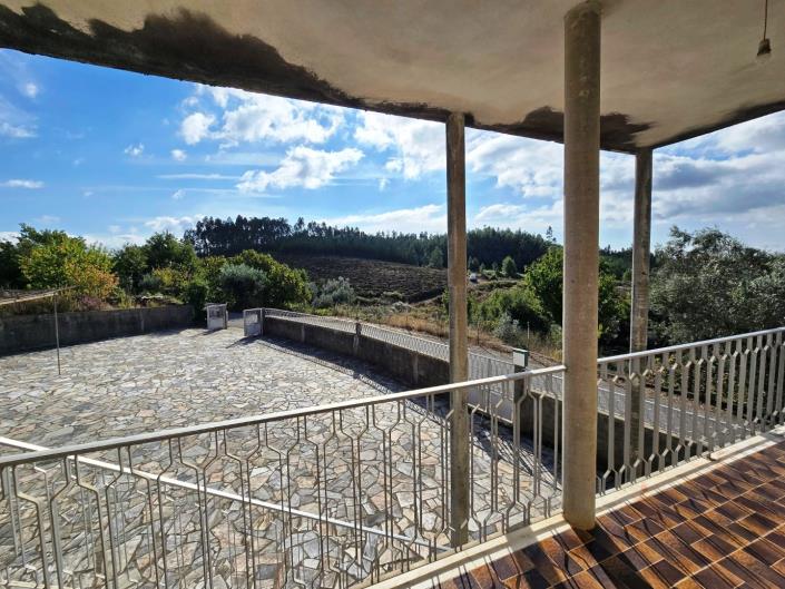 Image No.11-6 Bed House for sale