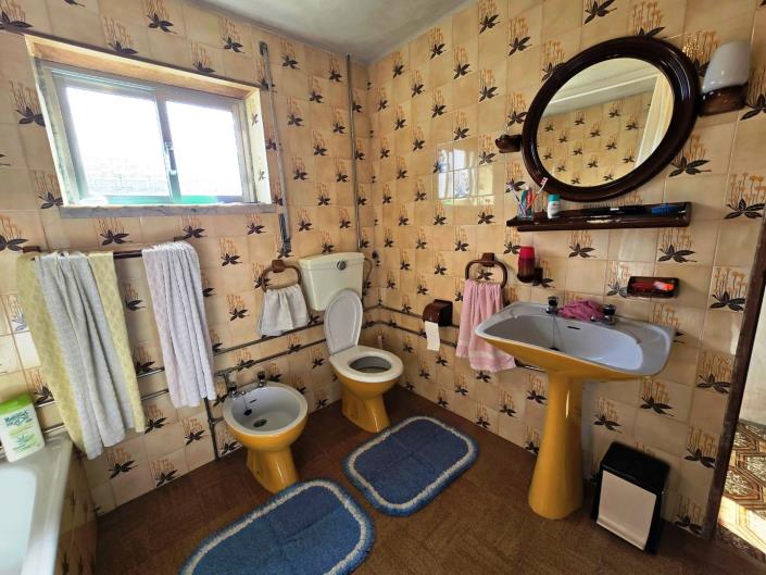 Image No.27-6 Bed House for sale
