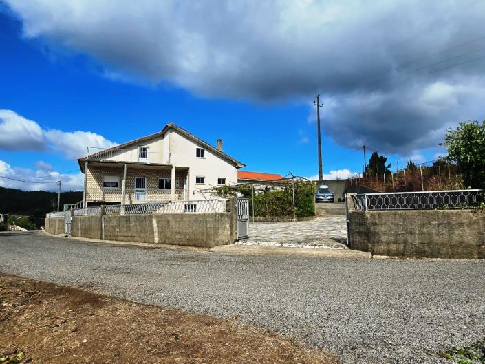 Image No.52-6 Bed House for sale
