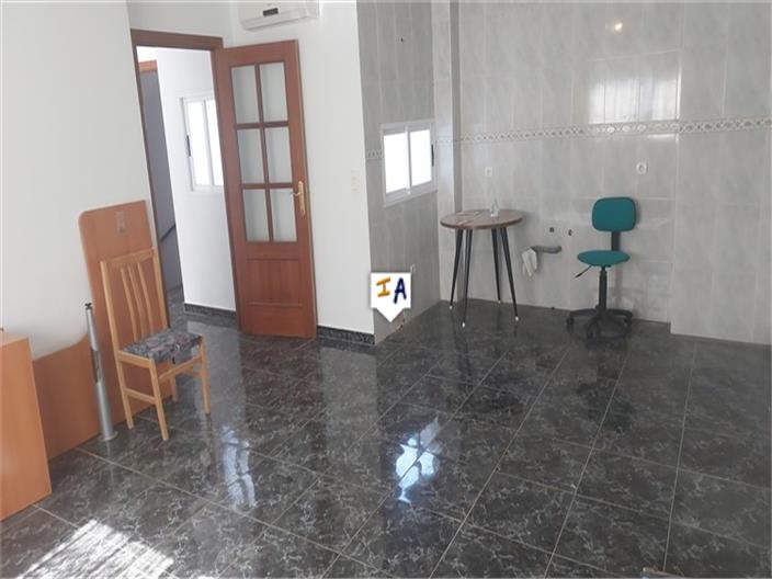 Image No.8-2 Bed House for sale