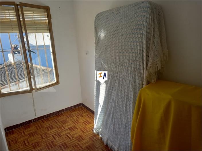 Image No.15-2 Bed House for sale