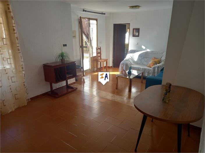 Image No.8-2 Bed House for sale