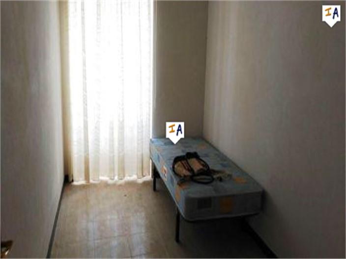 Image No.10-3 Bed House for sale