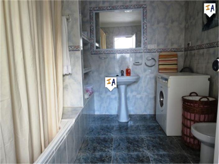 Image No.14-5 Bed House for sale