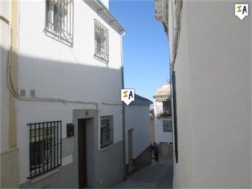 1 - Baena, House