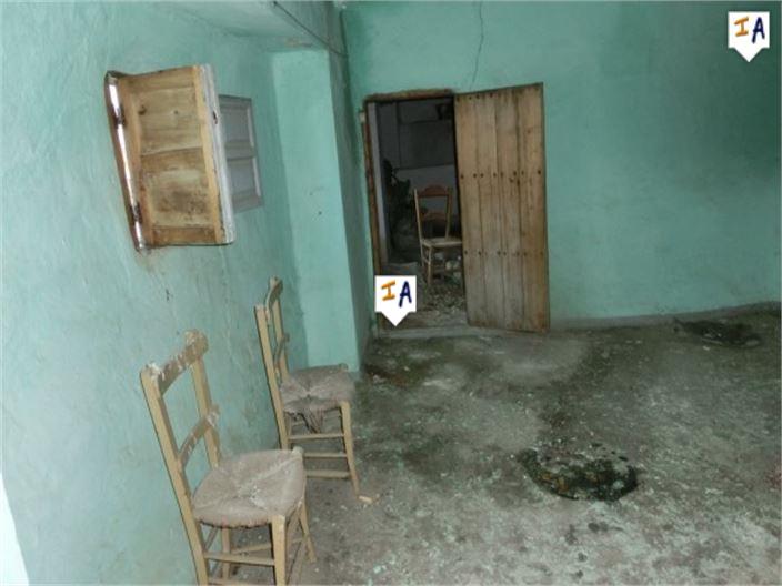 Image No.10-4 Bed House for sale