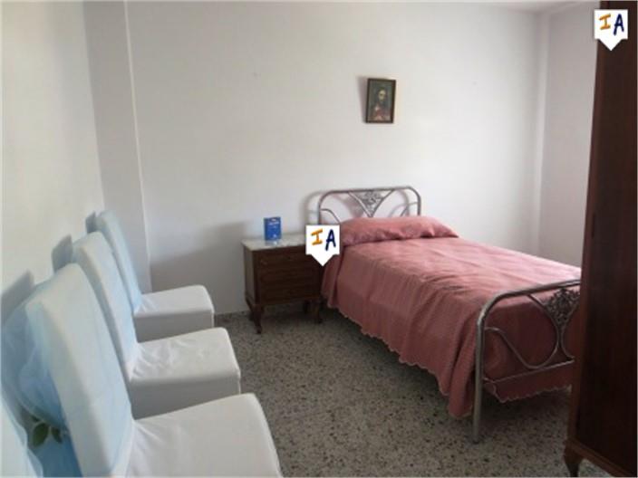 Image No.14-4 Bed House for sale