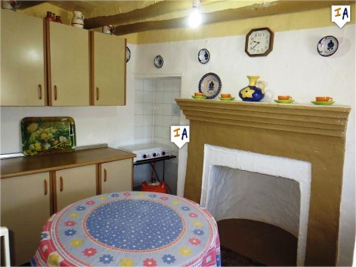 Image No.8-4 Bed House for sale