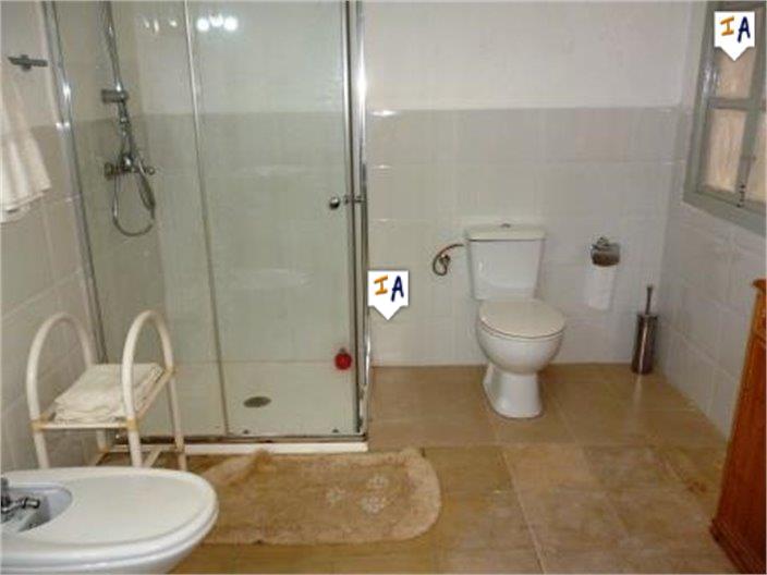 Image No.11-4 Bed House for sale