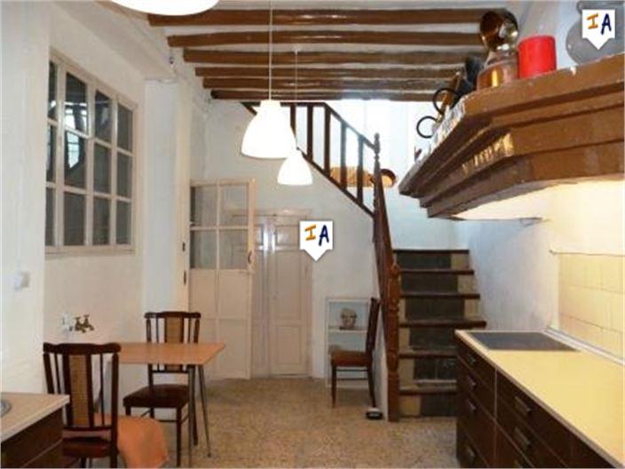 Image No.6-4 Bed House for sale