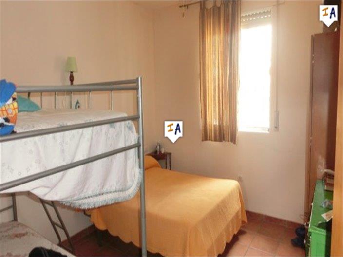 Image No.9-4 Bed House for sale