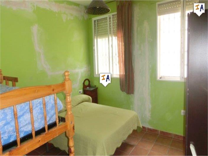 Image No.10-4 Bed House for sale