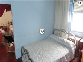 Image No.14-4 Bed House for sale