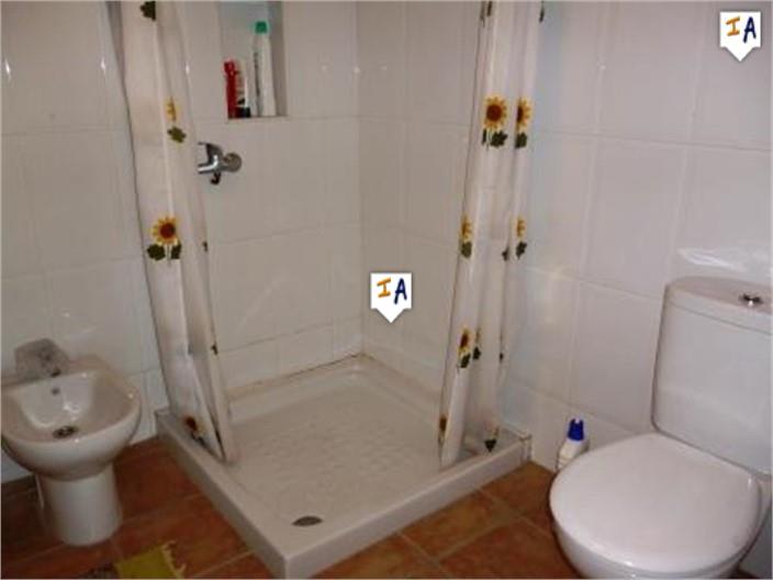 Image No.16-4 Bed House for sale