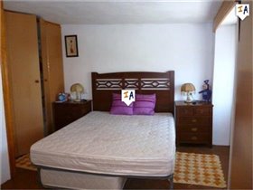 Image No.8-Maison de 4 chambres à vendre à Loja