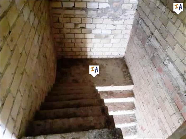 Image No.14-5 Bed Commercial for sale