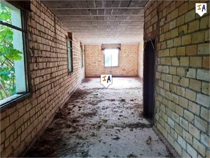 Image No.15-5 Bed Commercial for sale