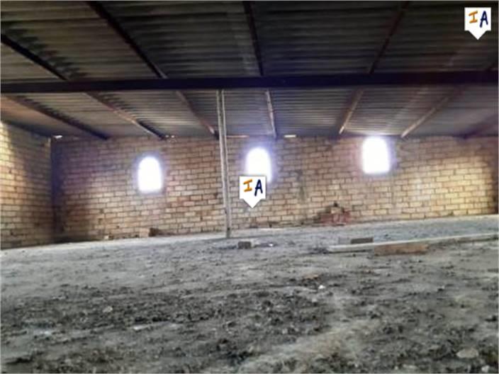 Image No.9-5 Bed Commercial for sale