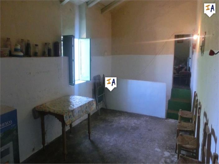 Image No.12-4 Bed Farmhouse for sale