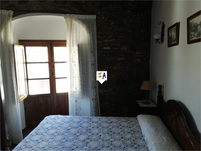 Image No.11-13 Bed Commercial for sale