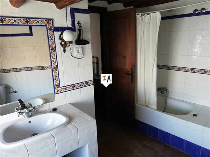 Image No.17-13 Bed Commercial for sale