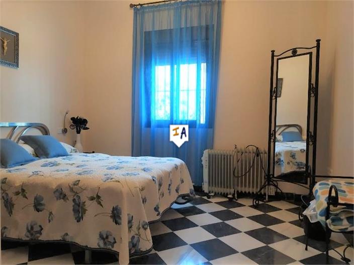 Image No.17-6 Bed Finca for sale