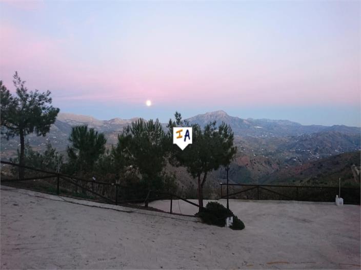 Image No.8-6 Bed Finca for sale